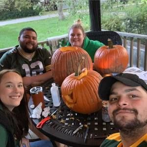 Meet your Posher, Nicholas